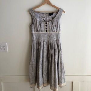 NWT Nick & Mo Grey Paisley Midi Dress
